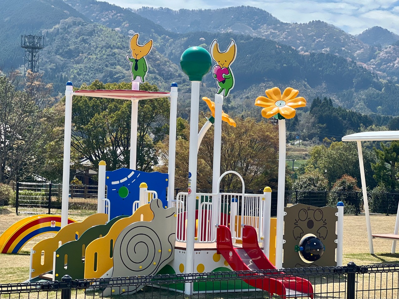 写真:庄内総合運動公園の遊具2
