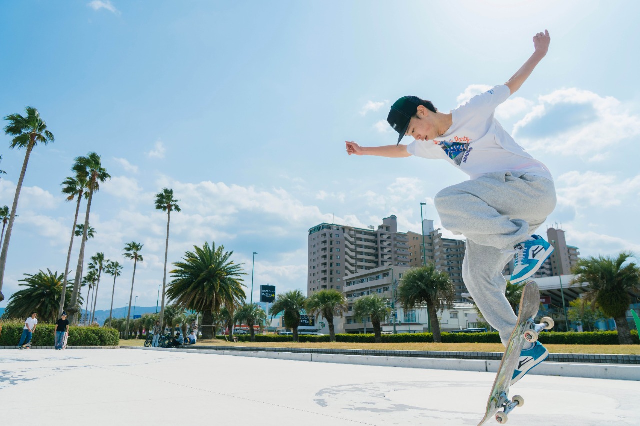 写真：スケートボードエリアで遊ぶ様子