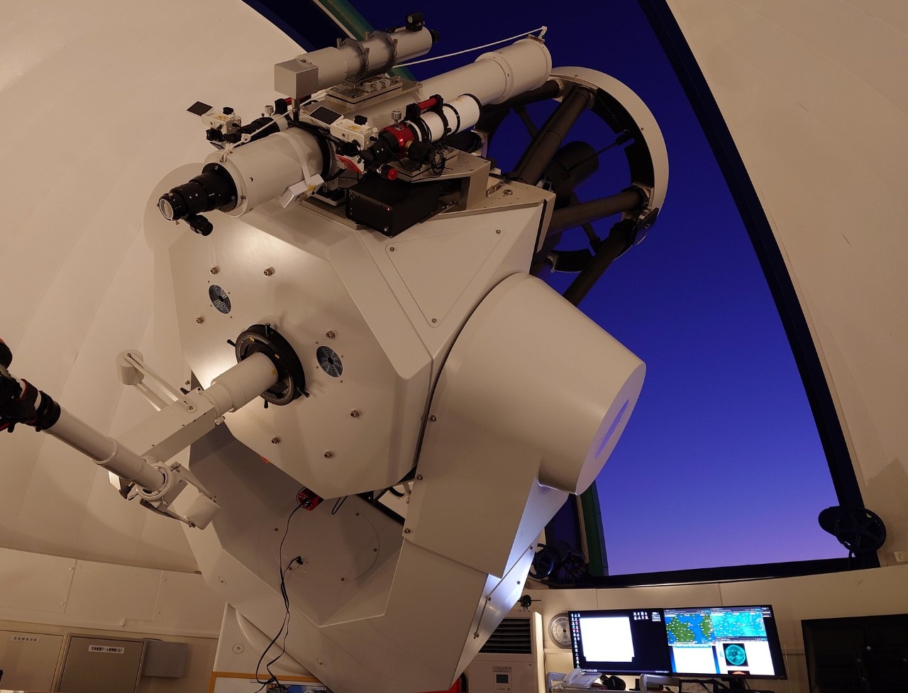 天体望遠鏡画像