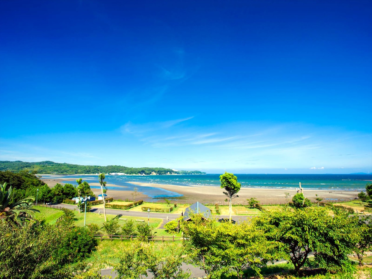 写真：総合レジャー公園「糸ヶ浜海浜公園」の全景です。
