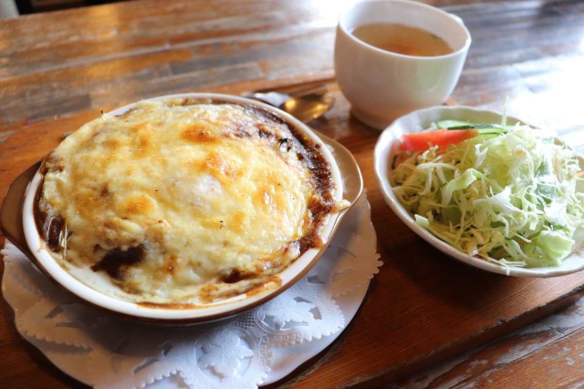 「焼きカレー」800円。