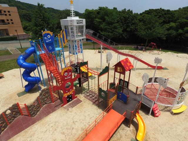 鉄輪地獄地帯公園の鬼の遊具上からの画像